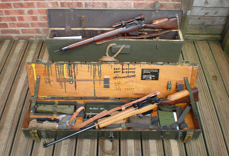 No4 Mk1 (T) on top, L42A1 on bottom